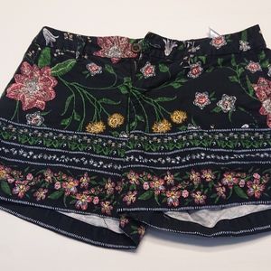 Old Navy Everyday Short Black Flowered